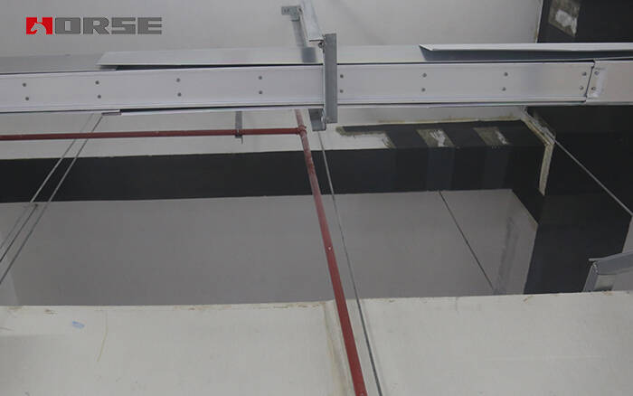 Beam strengthening by carbon fiber reinfroced fabirc(CFRP)