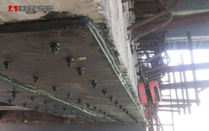 Steel plate strengthening bridge1.jpg