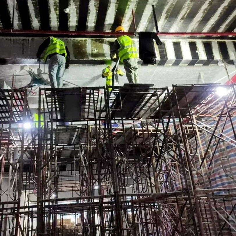 floor slab and beam with carbon fiber sheet