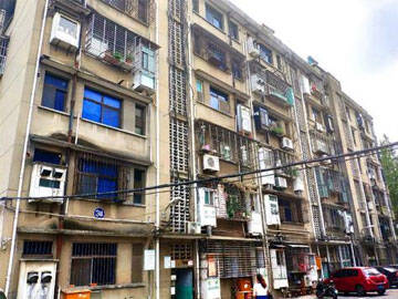 Strengthening prestressed concrete hollow floor with carbon fiber(CFRP)